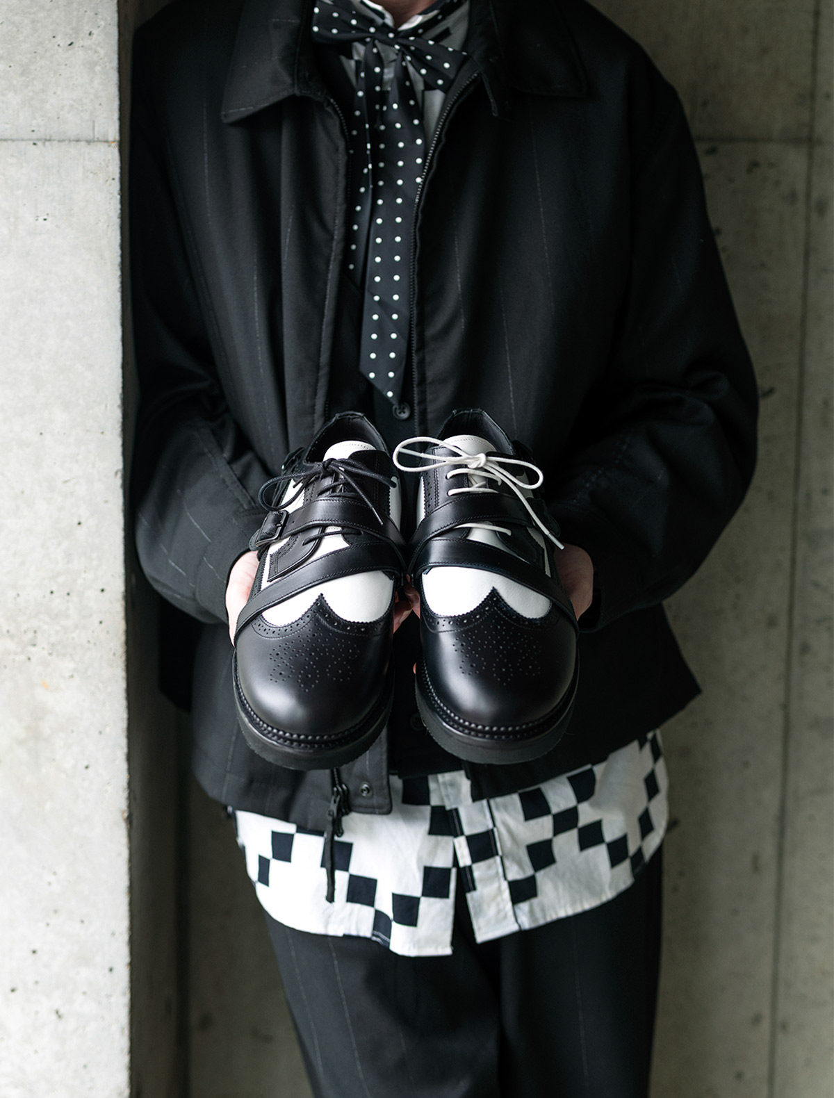 〈ENGINEERED GARMENTS〉x〈SUICOKE〉コレクションテーマを象徴するコラボシューズ