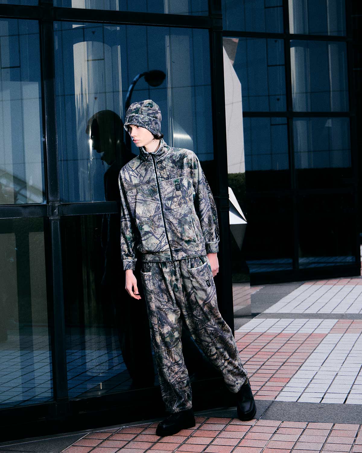 In the city by MASATAKA HATTORI