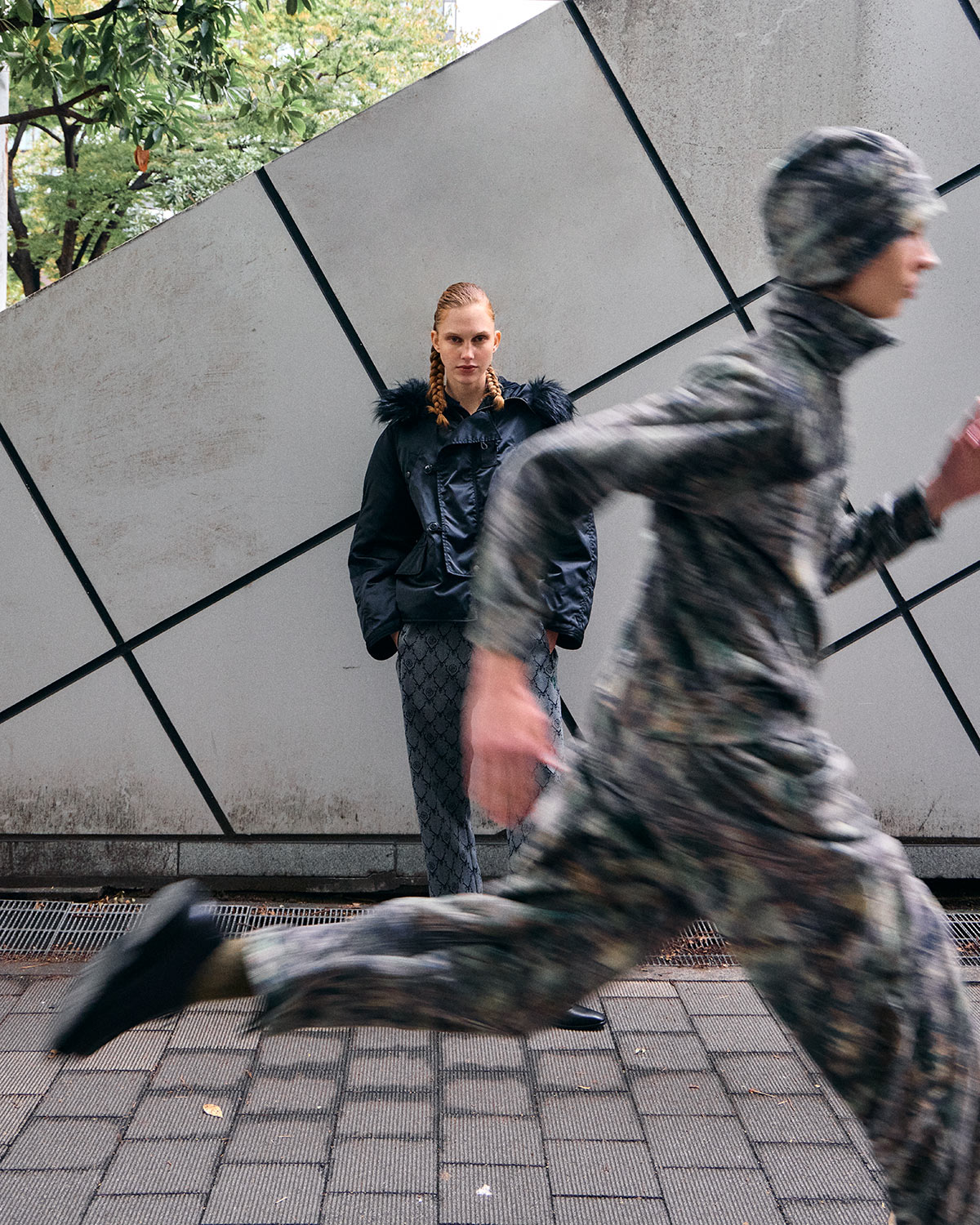 In the city by MASATAKA HATTORI