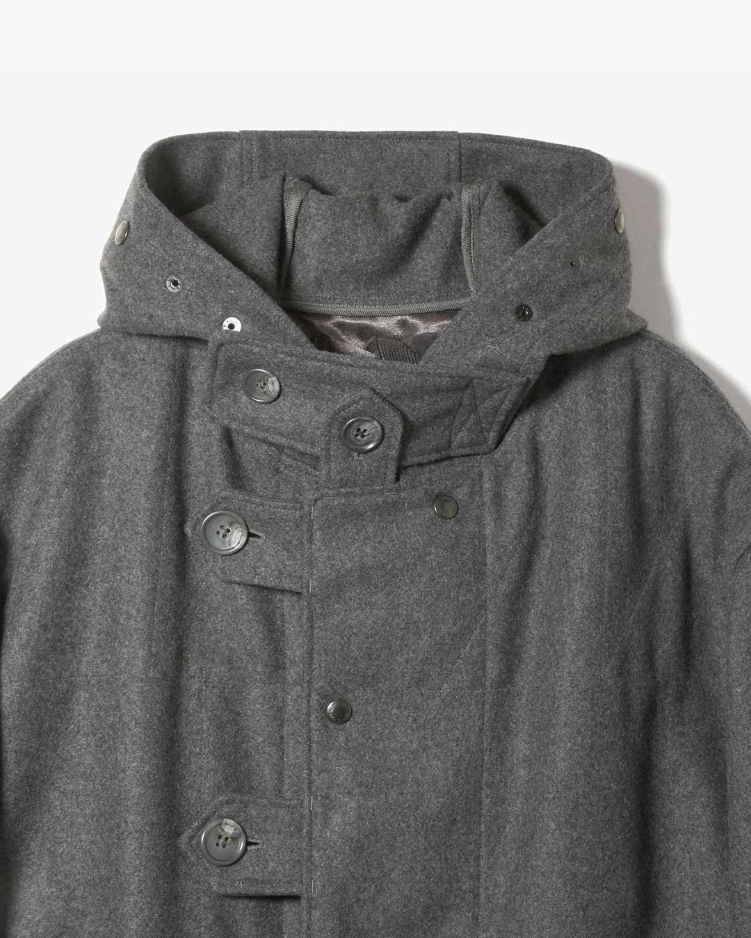 ENGINEERED GARMENTS〉マキシレングスで仕上げた新作ダッフルコート