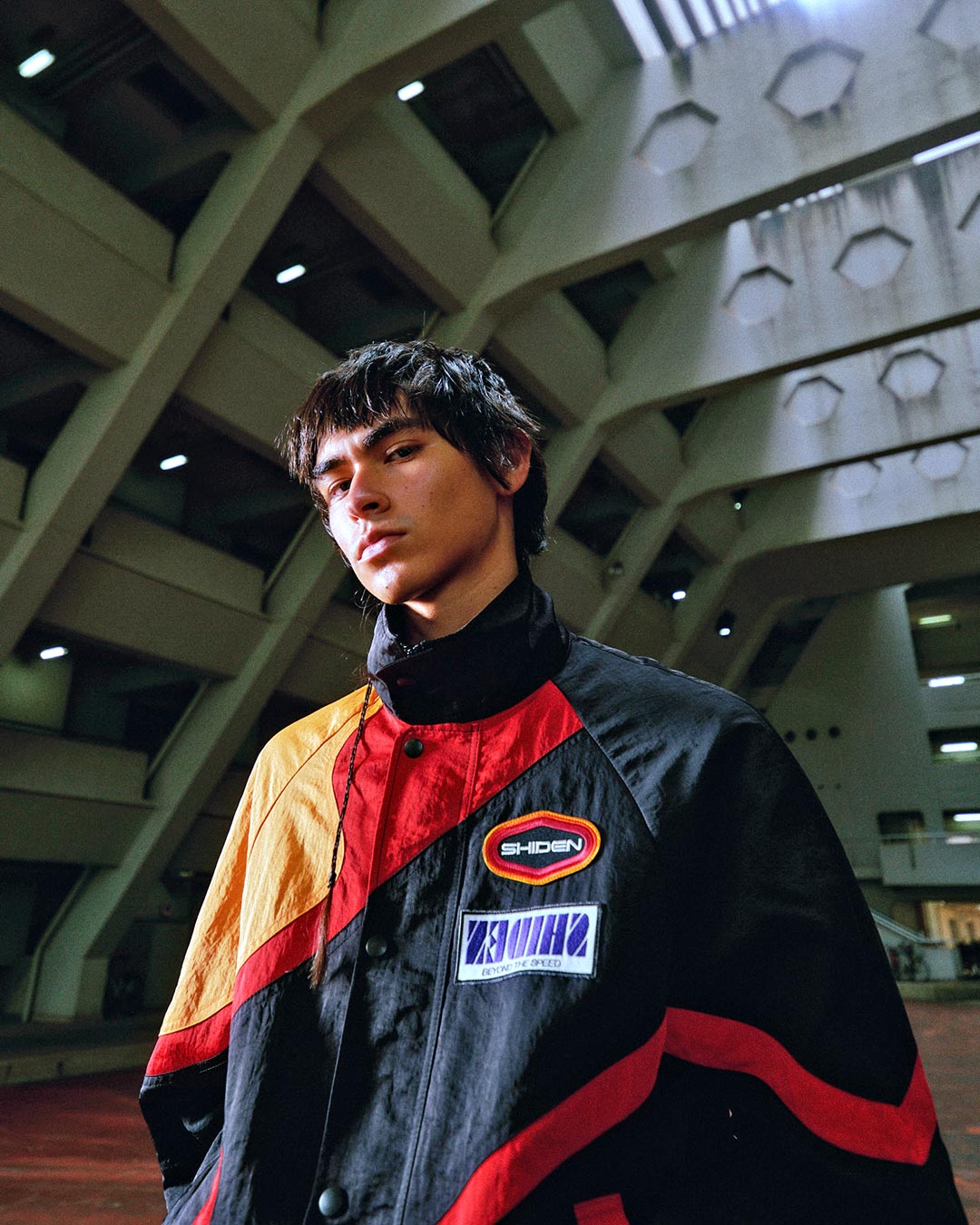 〈SHIDEN〉 バイクカルチャーを反映した 「レーシングジャケット & イージーパンツ」