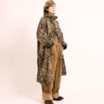 〈ENGINEERED GARMENTS〉 マキシレングスで仕上げた新作ダッフルコート