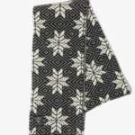 KNIT SCARF – SNOWFLAKES ¥9,900