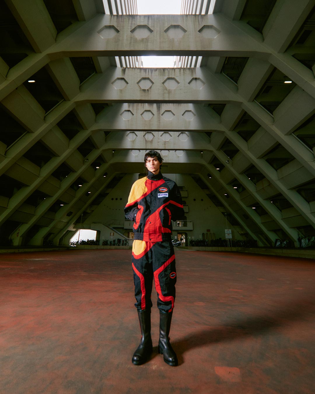 〈SHIDEN〉 バイクカルチャーを反映した 「レーシングジャケット & イージーパンツ」