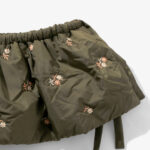 PADDED VARIATION APRON – ORIGINAL FLORAL EMB. ¥27,500