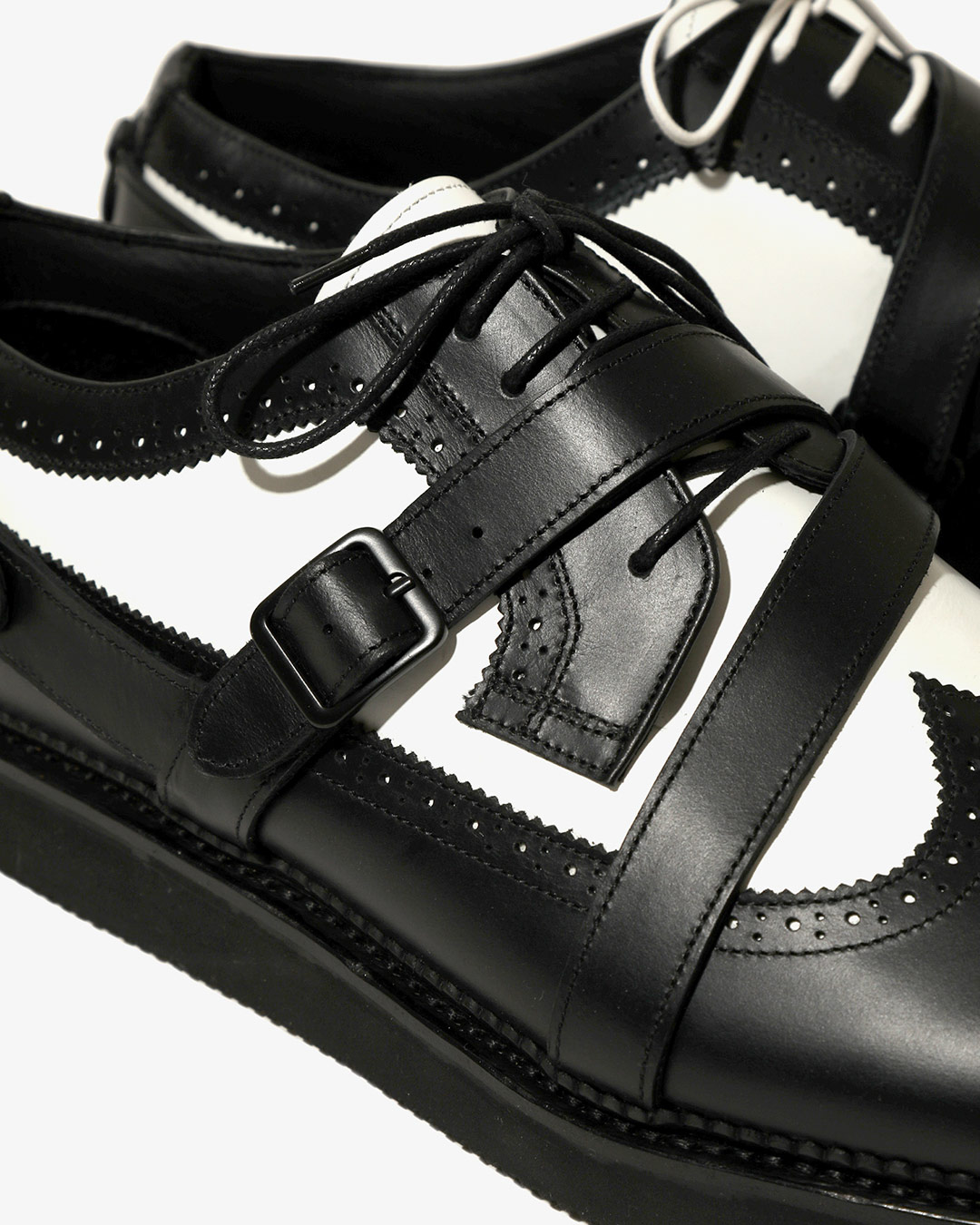 STRAP WINGTIP SHOES ¥49,500