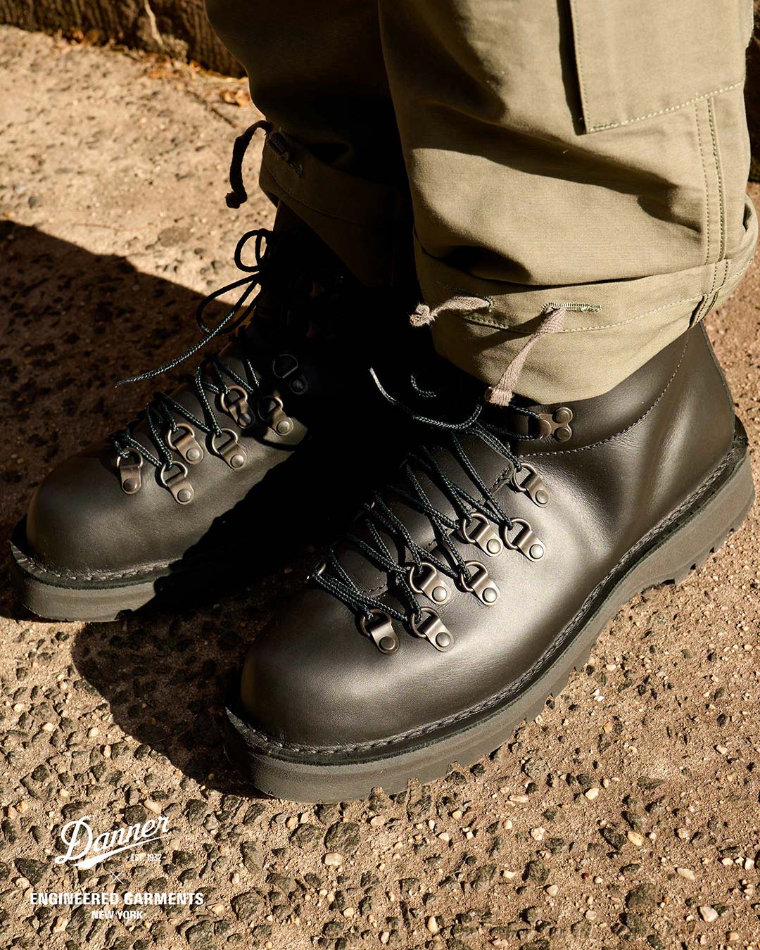 〈EG〉x〈DANNER〉 クラシックな名品「MOUNTAIN TRAIL」