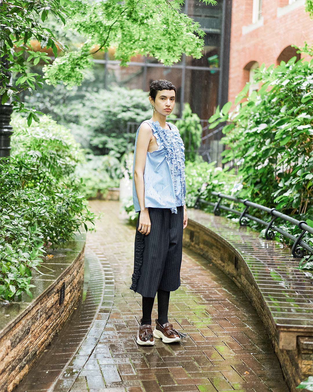 〈RHODOLIRION〉 新型バギージャケット&フリルショーツ