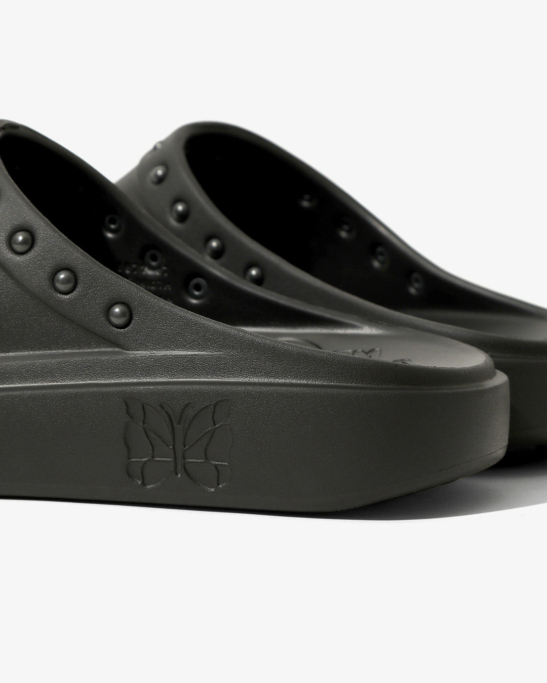 「LUX-2 NEEDLES EDITION WITH STUDS」¥21,780