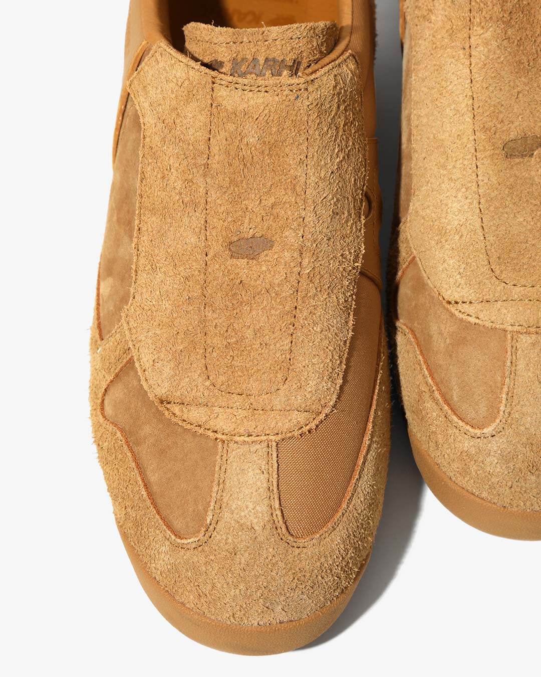 MESTARI SLIP ON ¥24,200