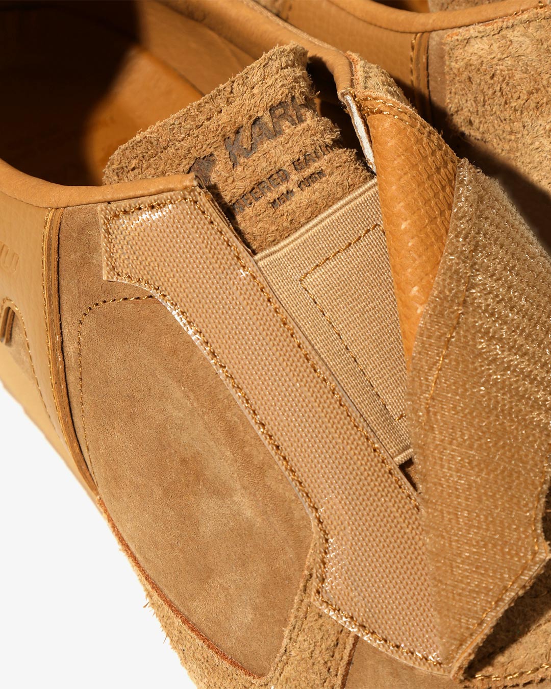 MESTARI SLIP ON ¥24,200