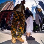 〈EG〉x〈KARHU〉アーストーンを基調に異素材を組み合わせたベルクロシューズ