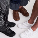 〈EG〉x〈Saucony〉U字ベルクロにレザーとナイロンメッシュを組みわせたコラボシューズ