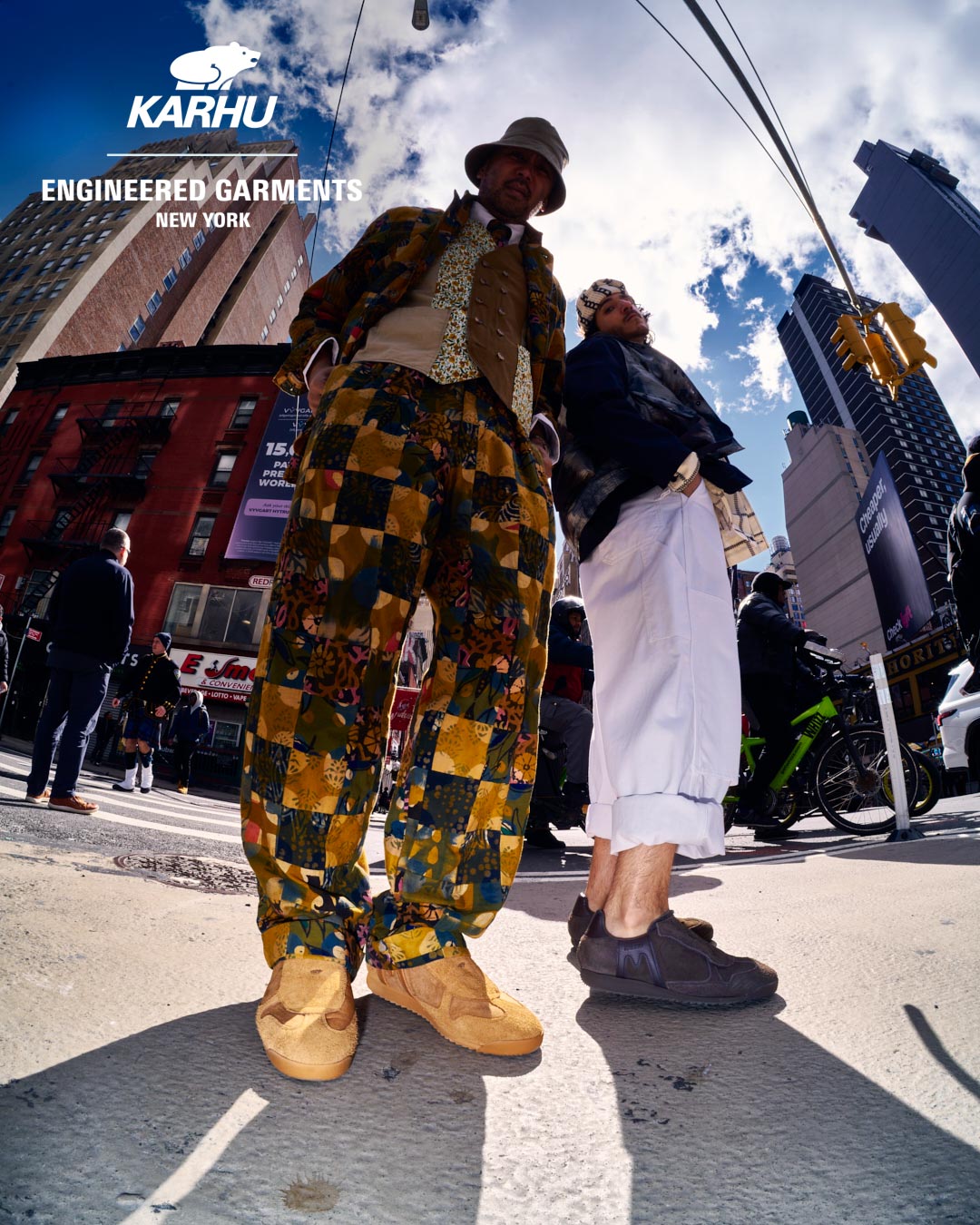 〈EG〉x〈KARHU〉アーストーンを基調に異素材を組み合わせたベルクロシューズ