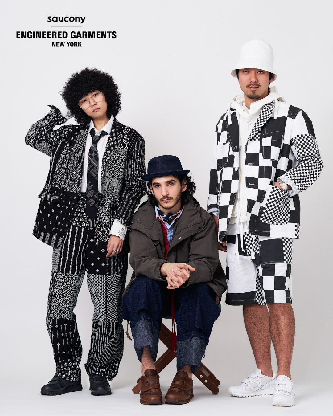 〈EG〉x〈Saucony〉U字ベルクロにレザーとナイロンメッシュを組みわせたコラボシューズ