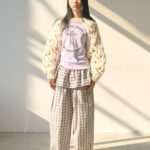 〈RHODOLIRION〉“メッセージ”と“キャット”がプリントされた新作Tシャツ