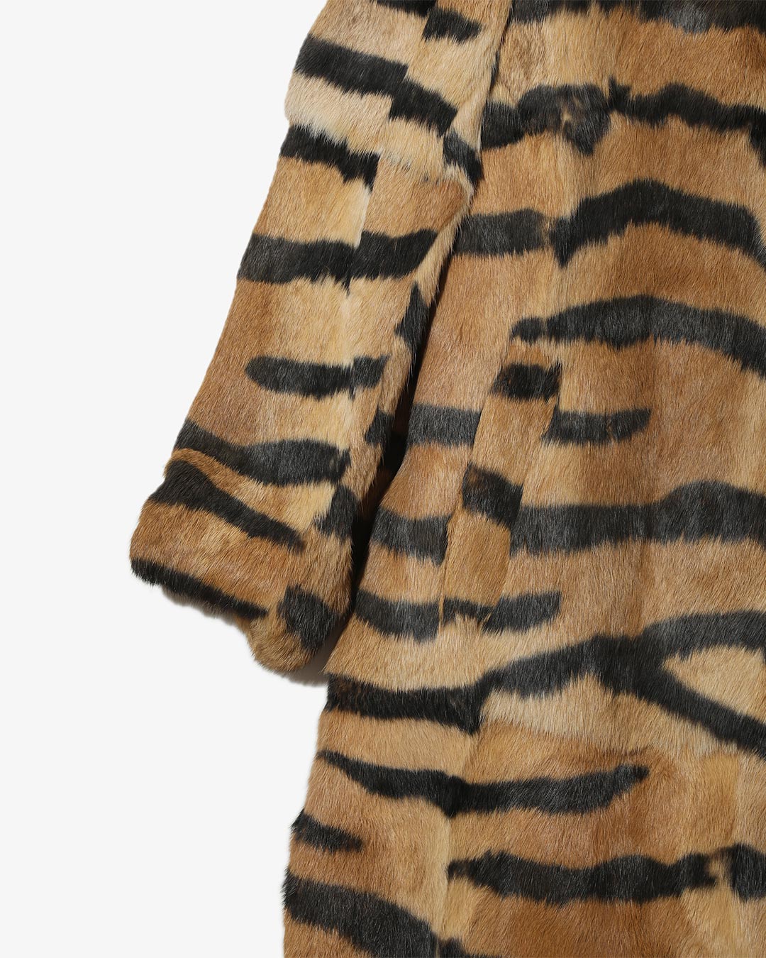 〈NEEDLES〉存在感のあるアニマル柄が目を惹く「RABBIT FUR」シリーズが登場