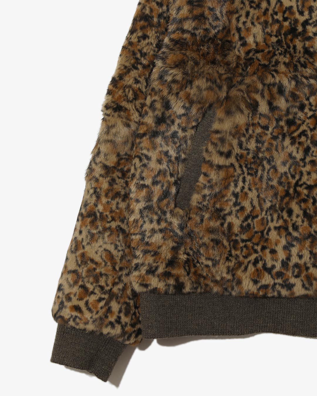 〈NEEDLES〉存在感のあるアニマル柄が目を惹く「RABBIT FUR」シリーズが登場
