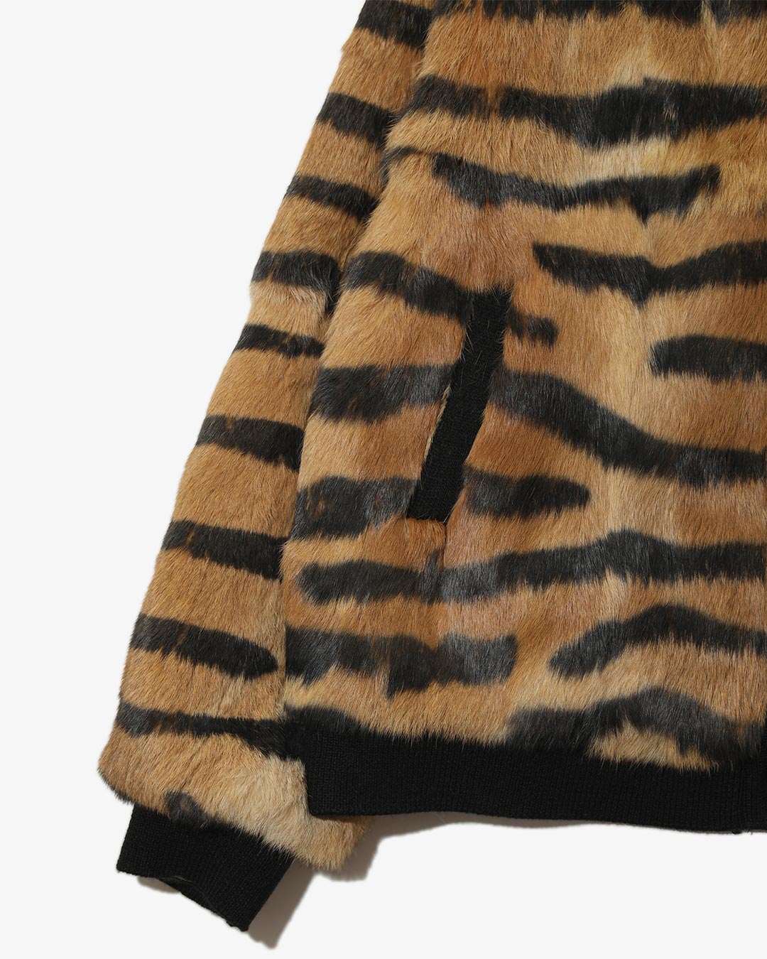 〈NEEDLES〉存在感のあるアニマル柄が目を惹く「RABBIT FUR」シリーズが登場
