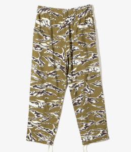 SOUTH2 WEST8 ARMY STRING PANT