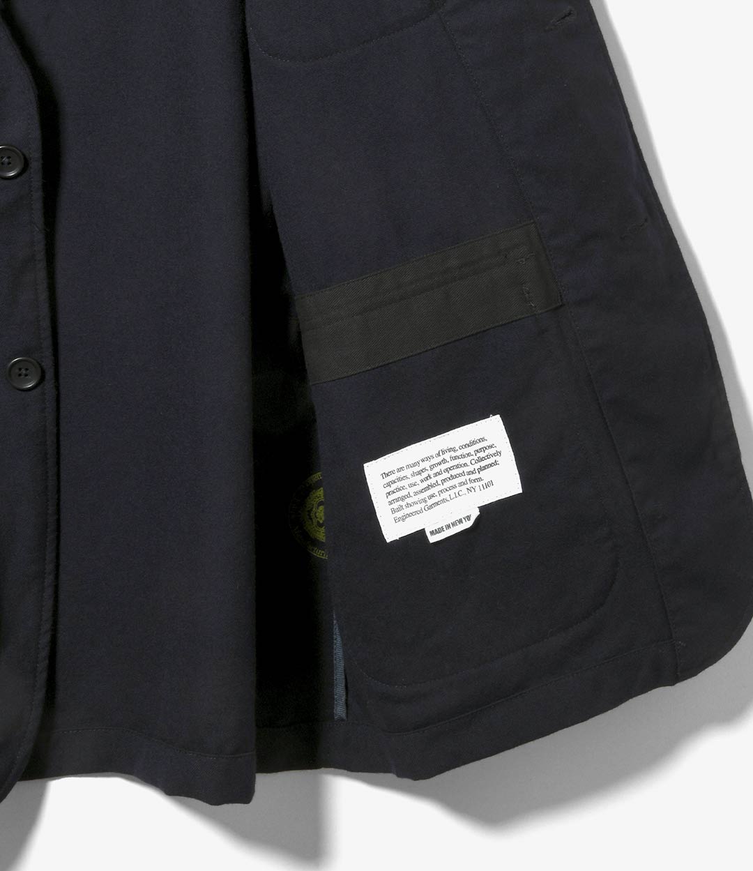 〈EG〉 LOITER JACKET6種類の多彩なファブリックでリリース