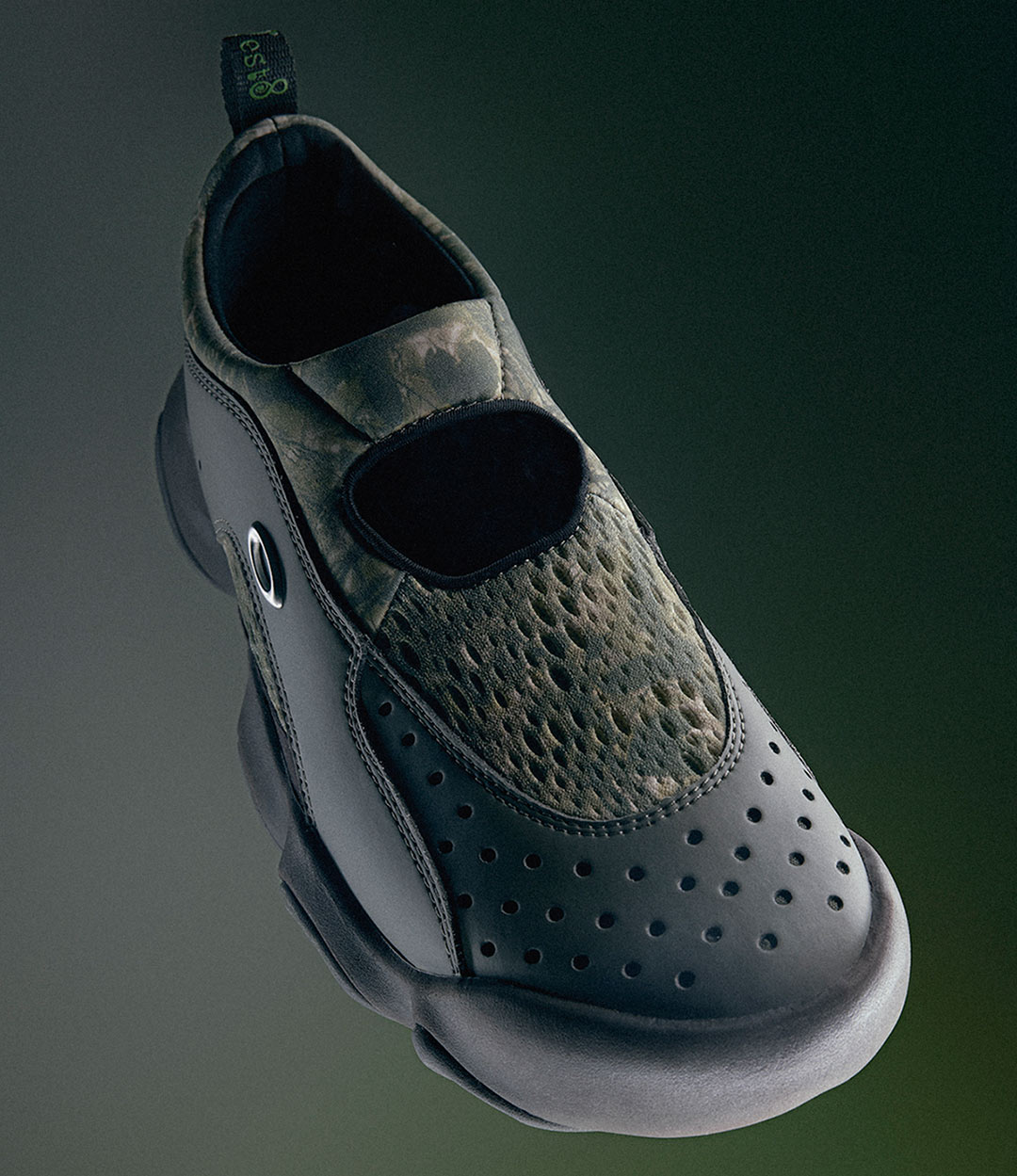 〈SOUTH2 WEST8〉 ×〈Oakley Factory Team〉 8月5日（火）リリース。