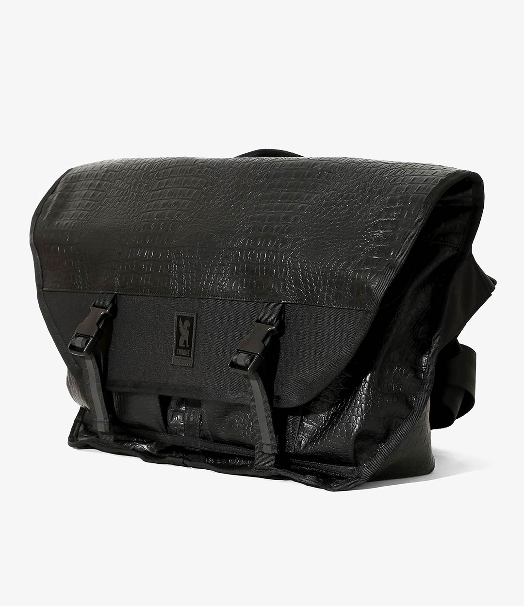 〈EG〉 × 〈CHROME〉特別仕様の 「CITIZEN 24L EG EDITION」