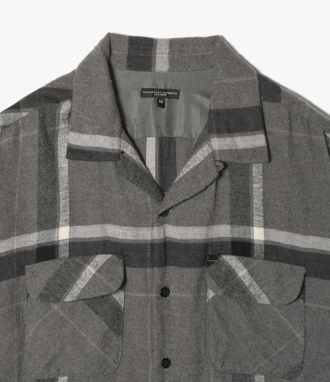 〈ENGINEERED GARMENTS〉シーズンを彩る定番 「クラシックシャツ」