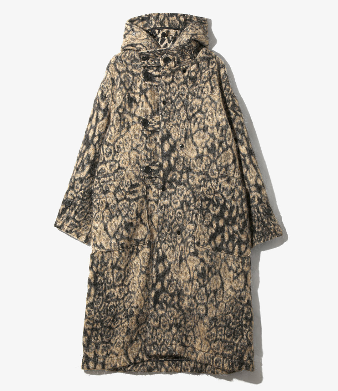 〈ENGINEERED GARMENTS〉マキシレングスで仕上げた新作ダッフルコート