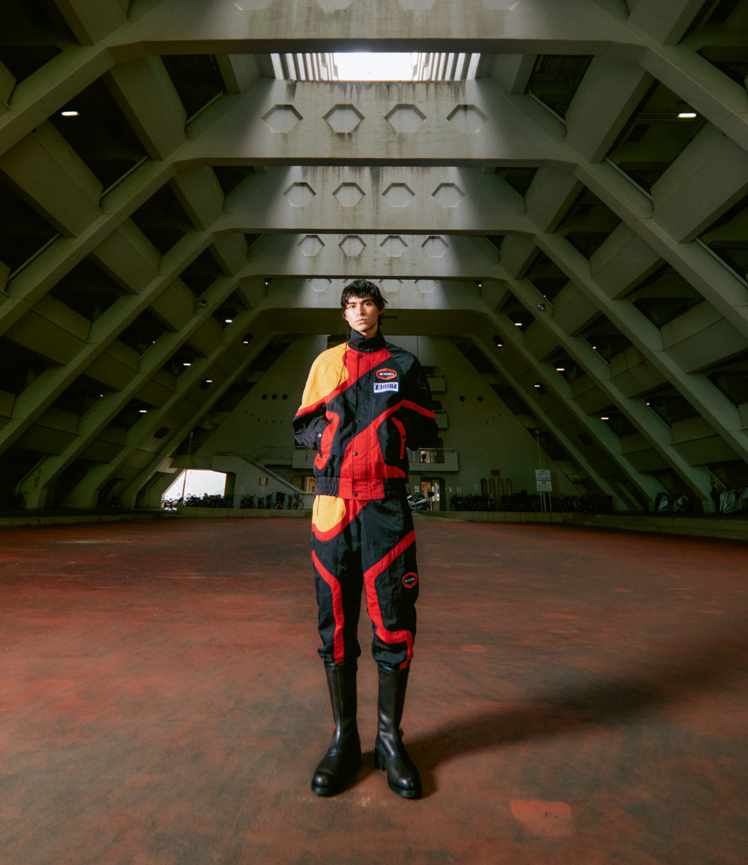 〈SHIDEN〉 バイクカルチャーを反映した「レーシングジャケット & イージーパンツ」