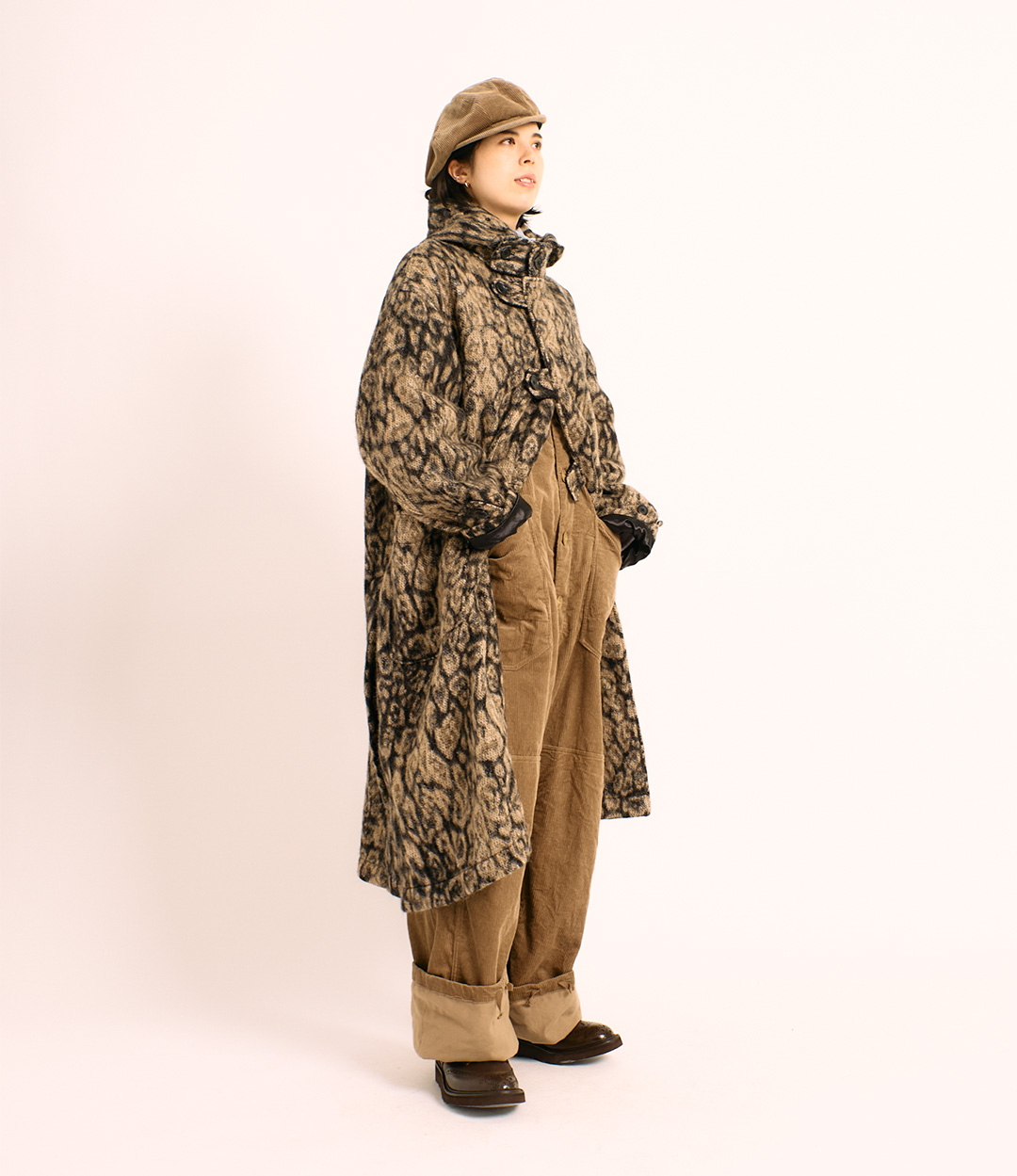 〈ENGINEERED GARMENTS〉マキシレングスで仕上げた新作ダッフルコート