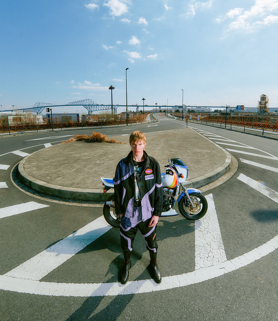 〈SHIDEN〉 バイクカルチャーを反映した「レーシングジャケット & イージーパンツ」