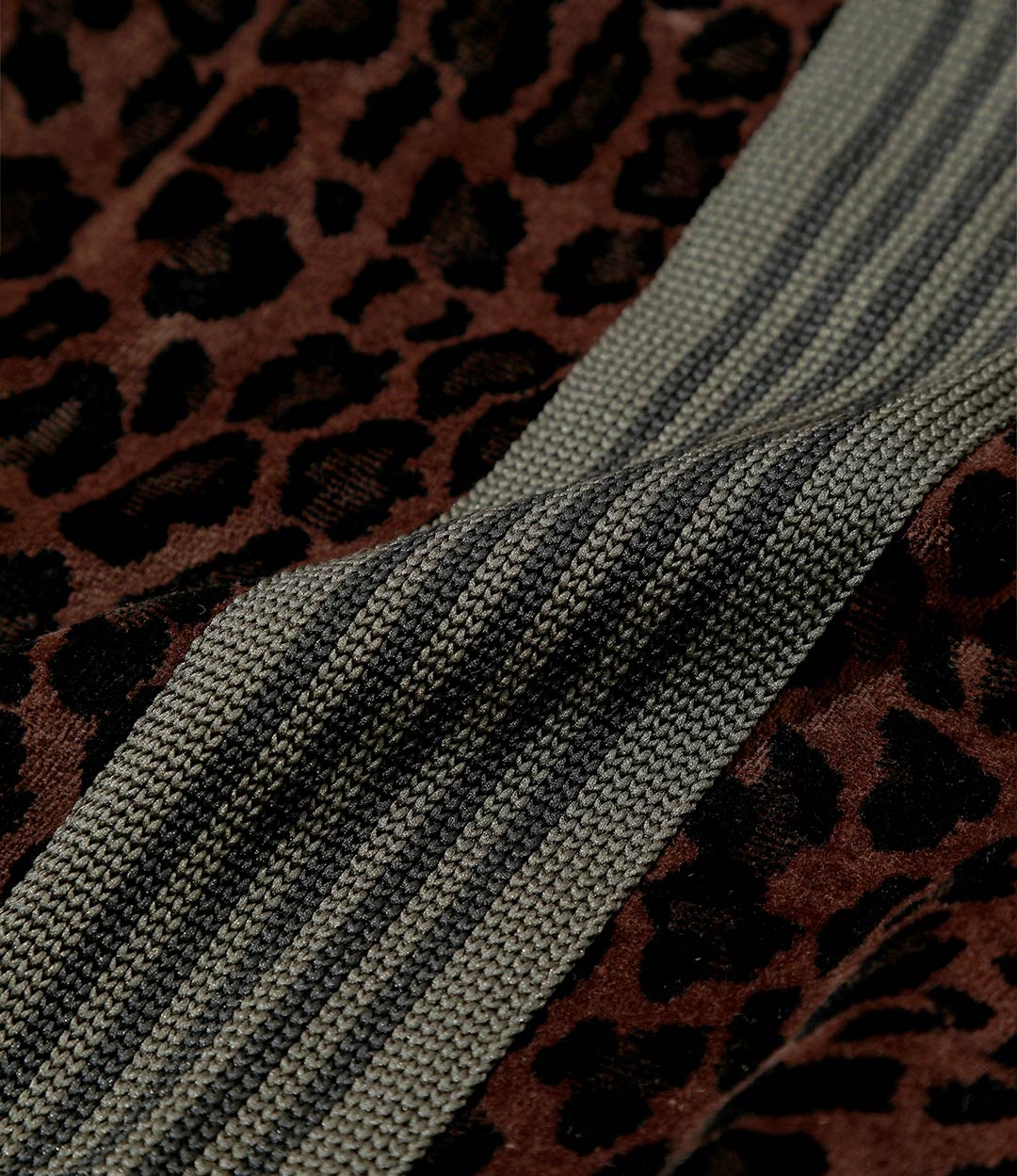 〈NEEDLES〉 11月14日（金） リリース直営別注コレクション第一弾