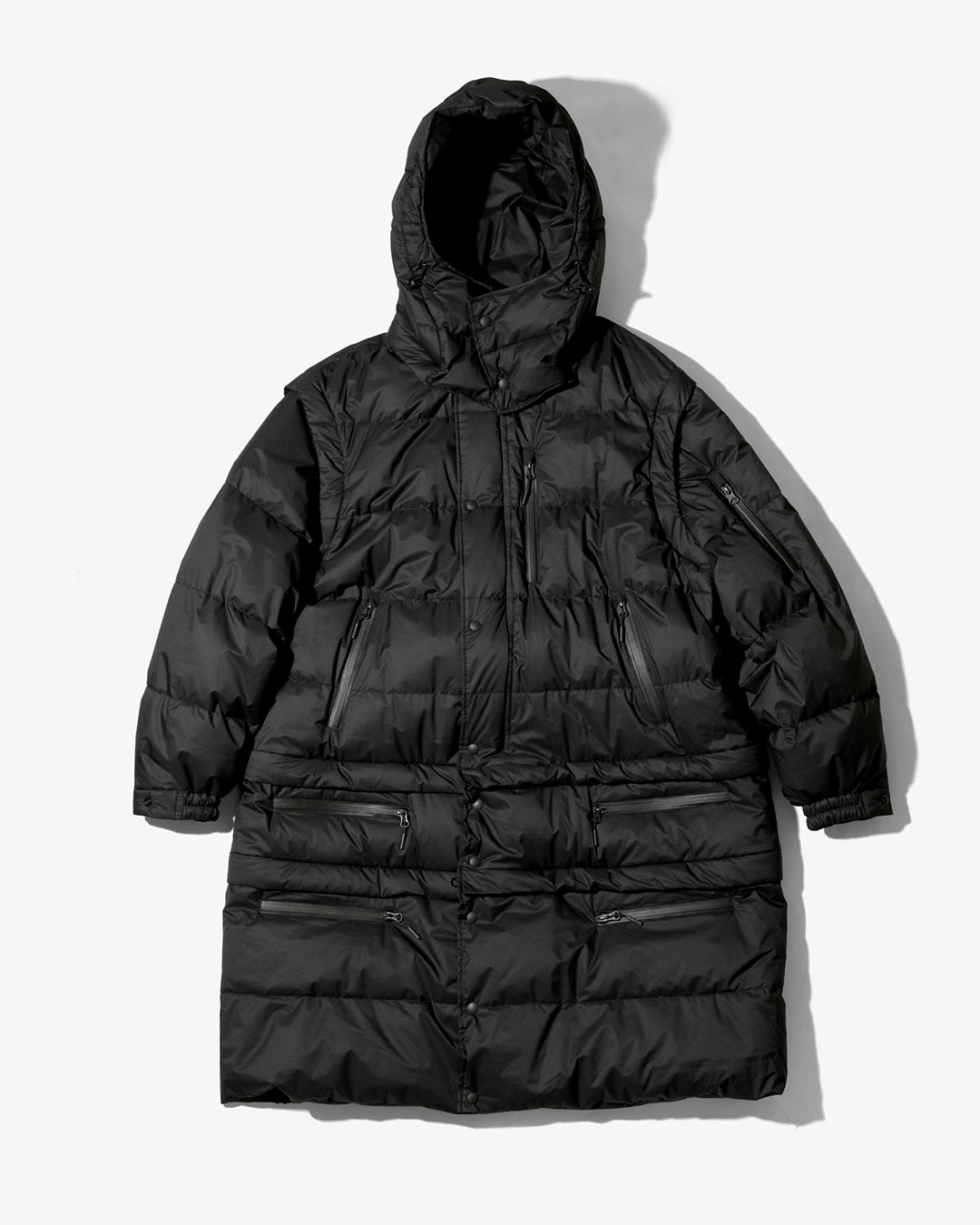 〈ENGINEERED GARMENTS〉 x 〈NANGA〉自由に変形する別注デタッチャブルダウン