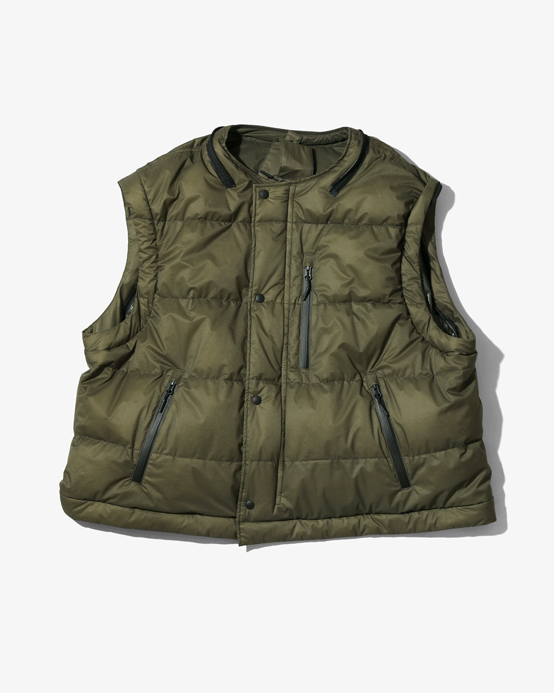 〈ENGINEERED GARMENTS〉 x 〈NANGA〉自由に変形する別注デタッチャブルダウン