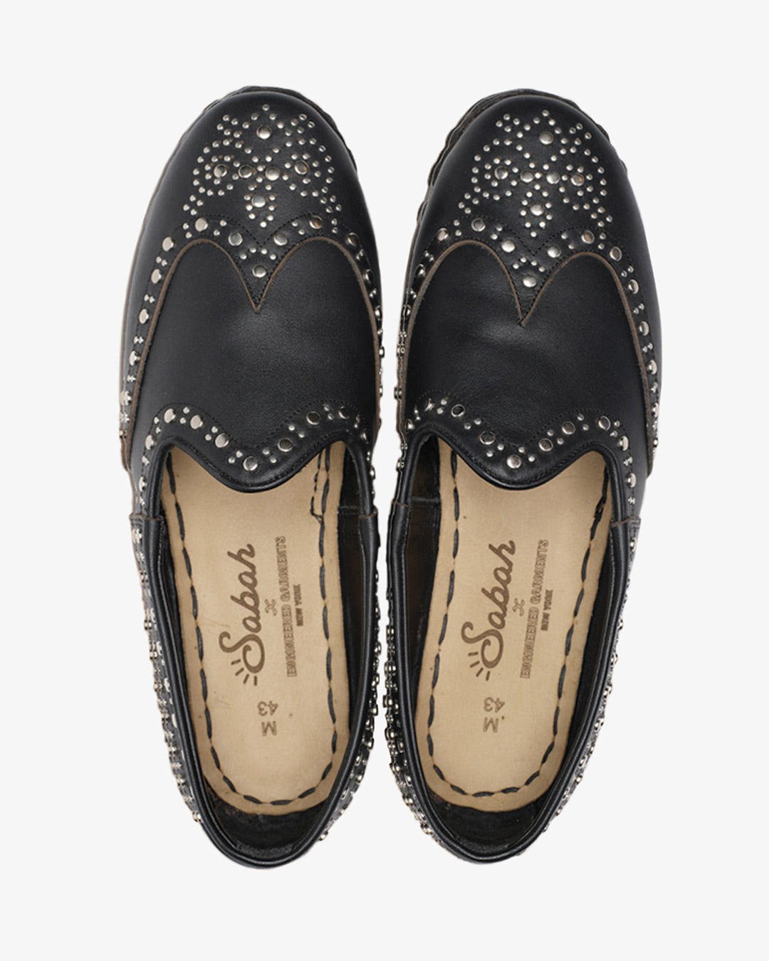 〈ENGINEERED GARMENTS〉 × 〈Sabah〉穴飾りデザインと、 スタッズモデル2型が登場