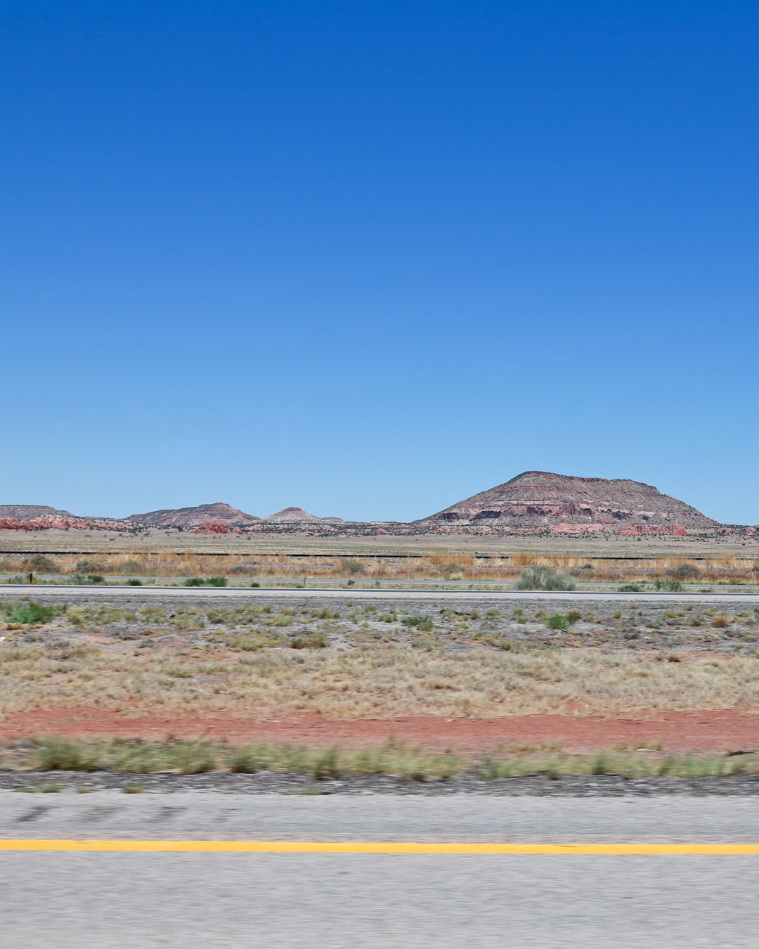 〈TRUJILLO’S〉 for 「花、 太陽、 雨」特別仕様で仕上げたチマヨベストが登場