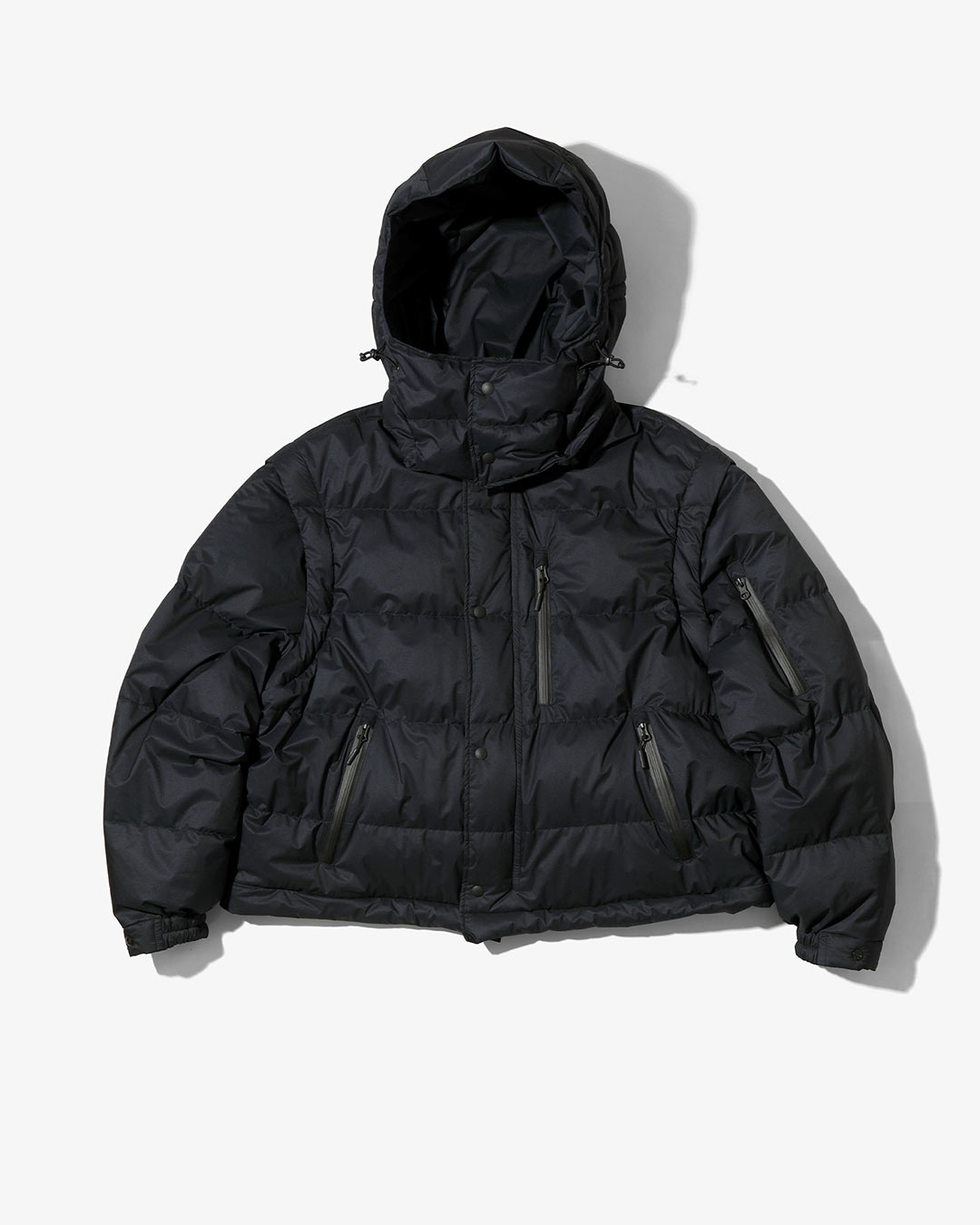 〈ENGINEERED GARMENTS〉 x 〈NANGA〉自由に変形する別注デタッチャブルダウン