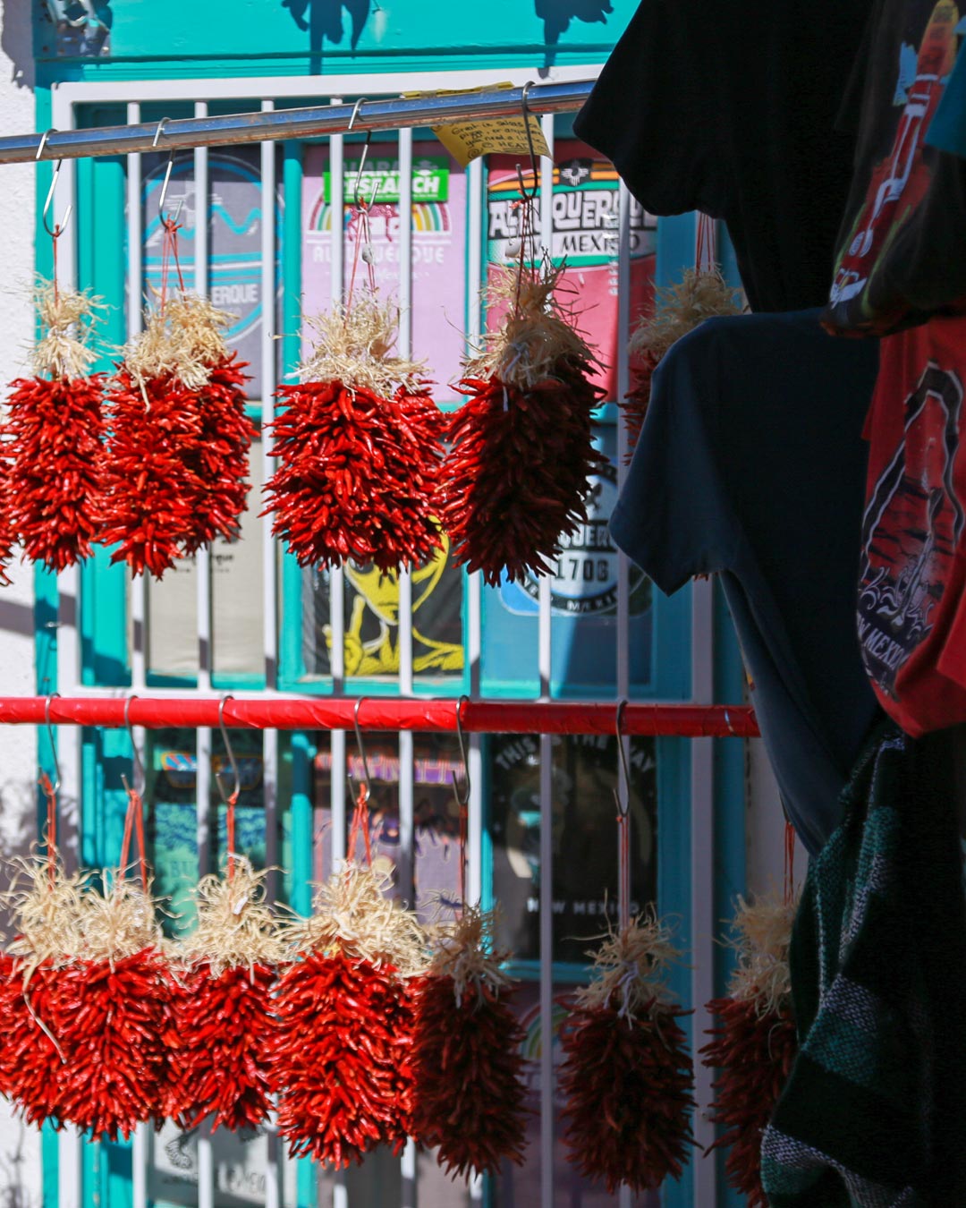 〈TRUJILLO’S〉 for 「花、 太陽、 雨」特別仕様で仕上げたチマヨベストが登場