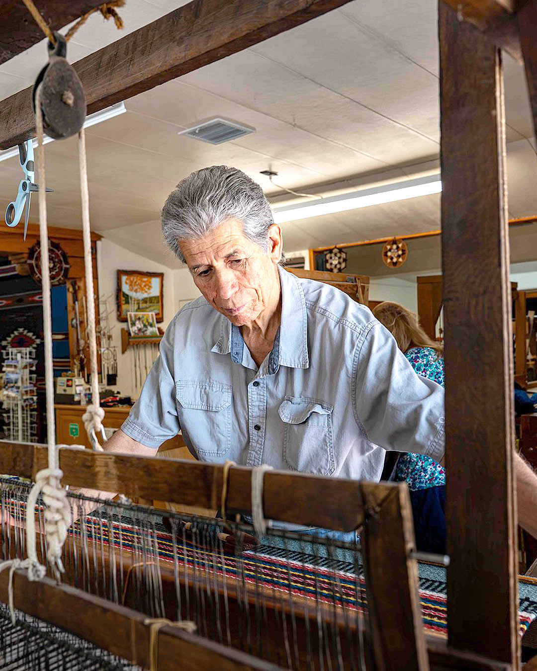 〈TRUJILLO’S〉 for 「花、 太陽、 雨」特別仕様で仕上げたチマヨベストが登場