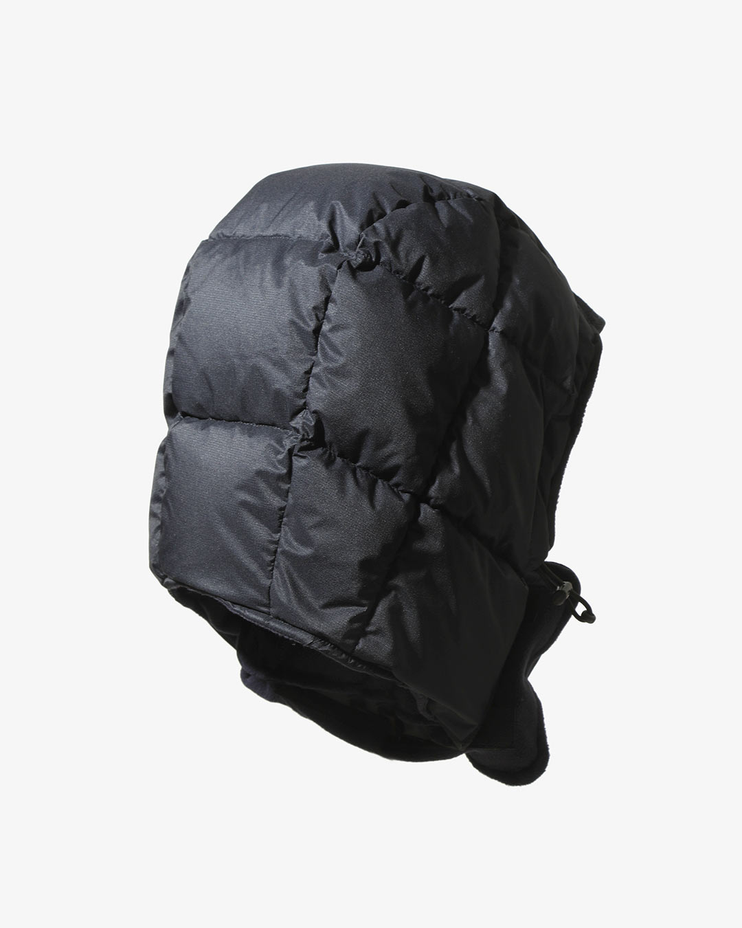 〈ENGINEERED GARMENTS〉 x 〈NANGA〉自由に変形する別注デタッチャブルダウン